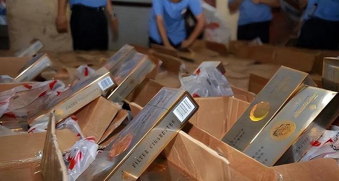 千亿市场惊动中美合作抓捕行动！AG真人国际福建小县城假烟泛滥(图4)