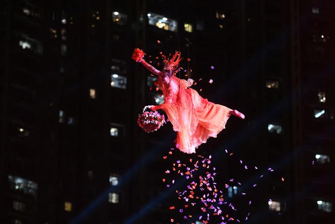 村更美 老街更亮 城市更热AG真人旗舰厅广东清远：乡(图2)