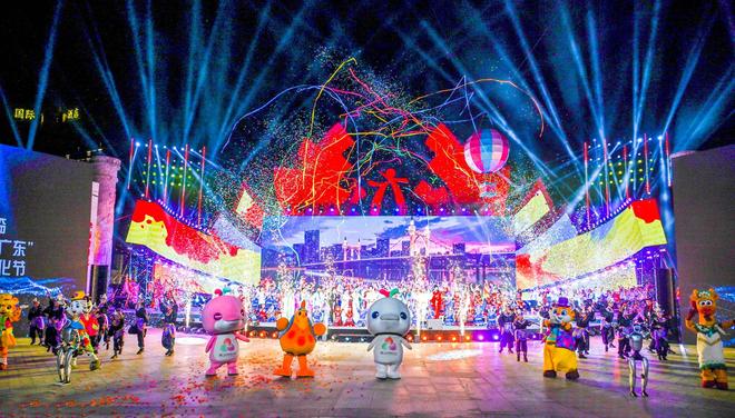 村更美 老街更亮 城市更热AG真人旗舰厅广东清远：乡(图5)